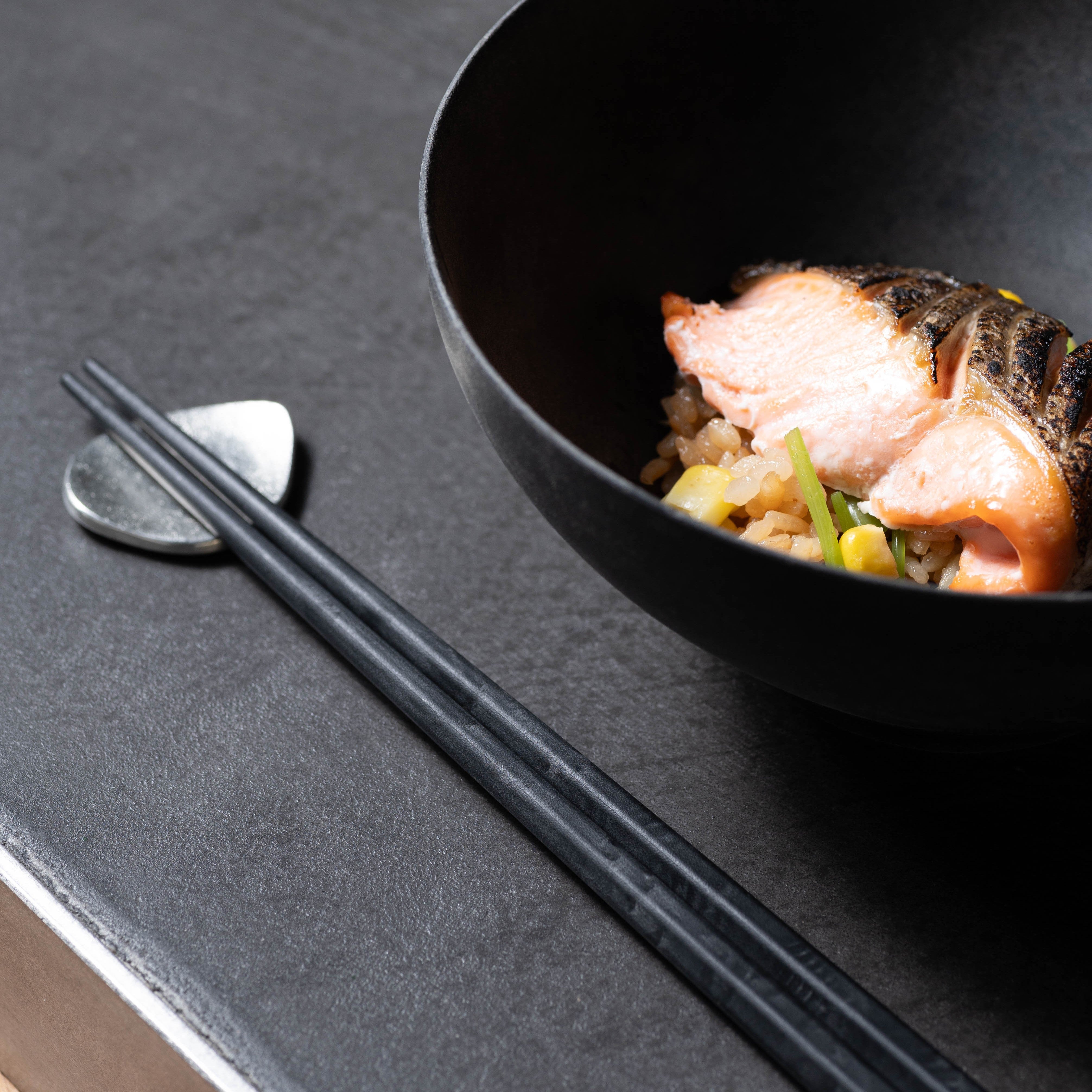 CHOPSTICKS BLACK & REST SAKURA 箸・箸置きセット