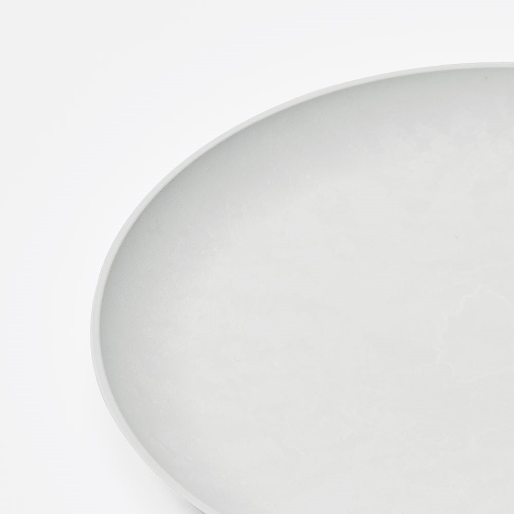 Letoa Collection 21cm Plate, Light Gray | Designed by Kengo Kuma