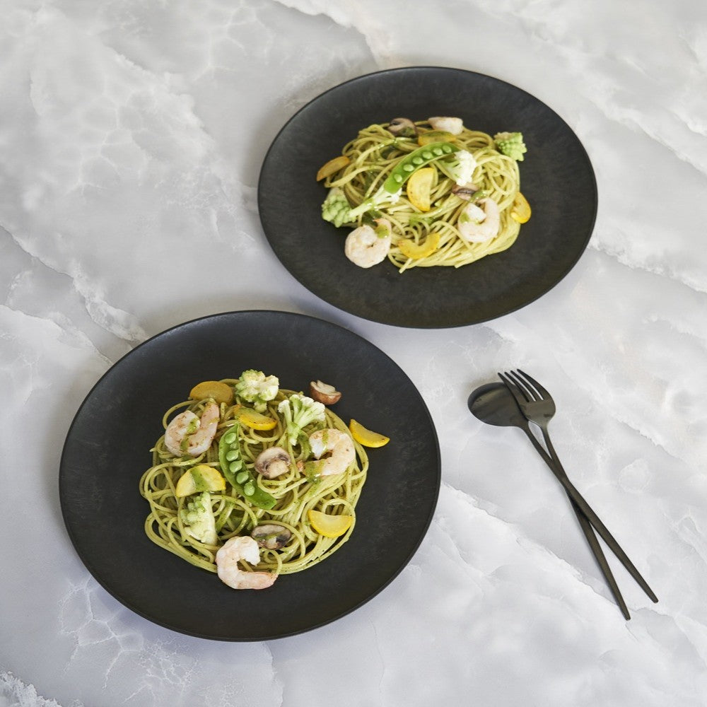 Letoa Collection 27cm Plate, Black | Designed by Kengo Kuma