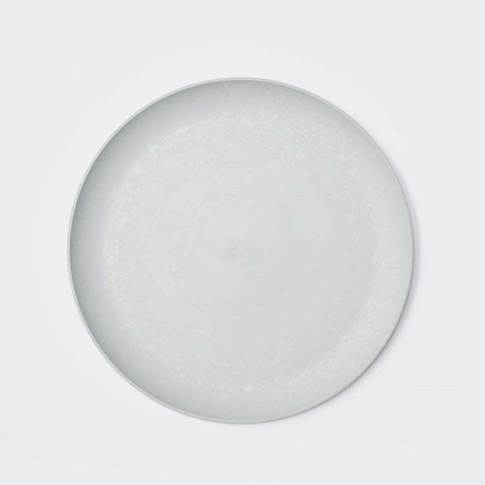 Letoa Collection 27cm Plate, Light Gray | Designed by Kengo Kuma
