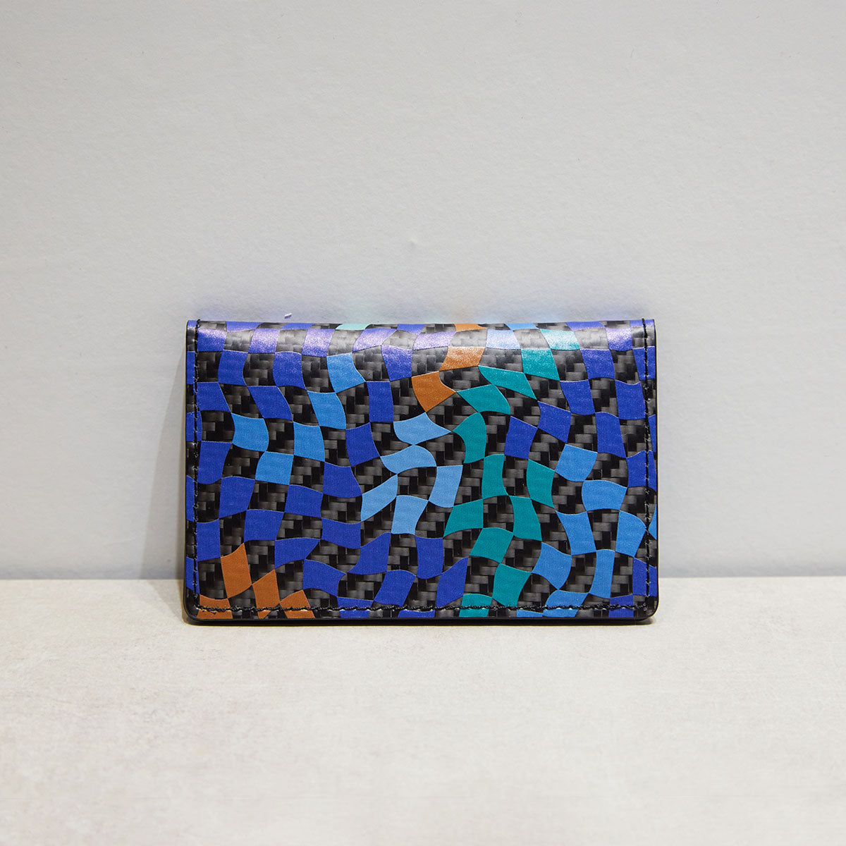 MINIMAL CARD CASE with MIKIO ART tile blue (CARBON FIBER)