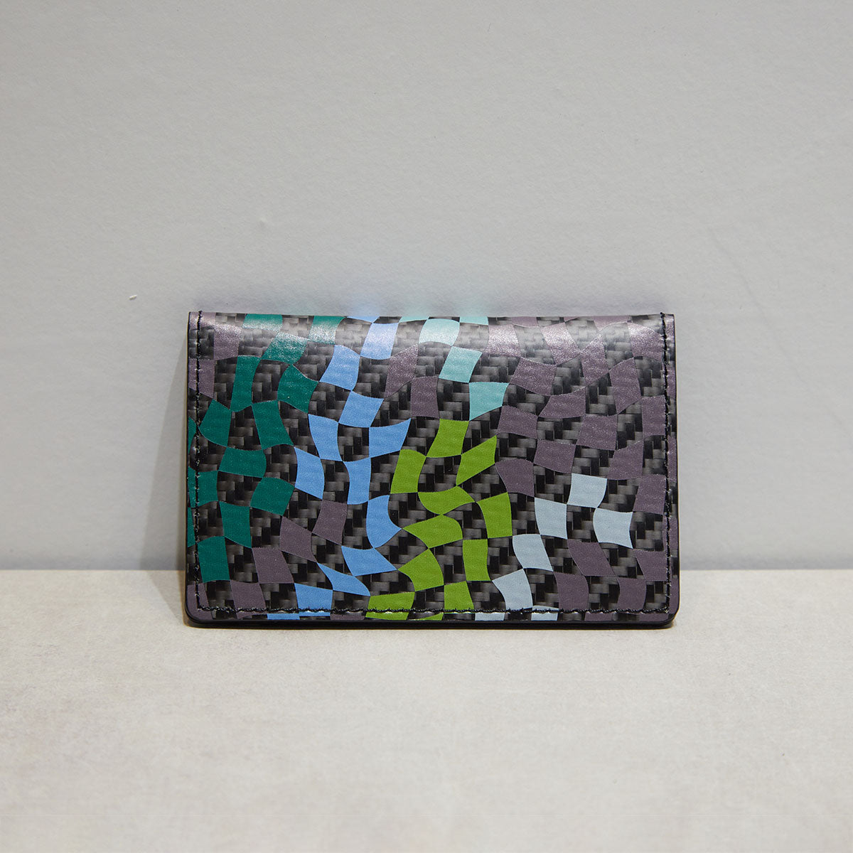 MINIMAL CARD CASE with MIKIO ART tile green (CARBON FIBER)