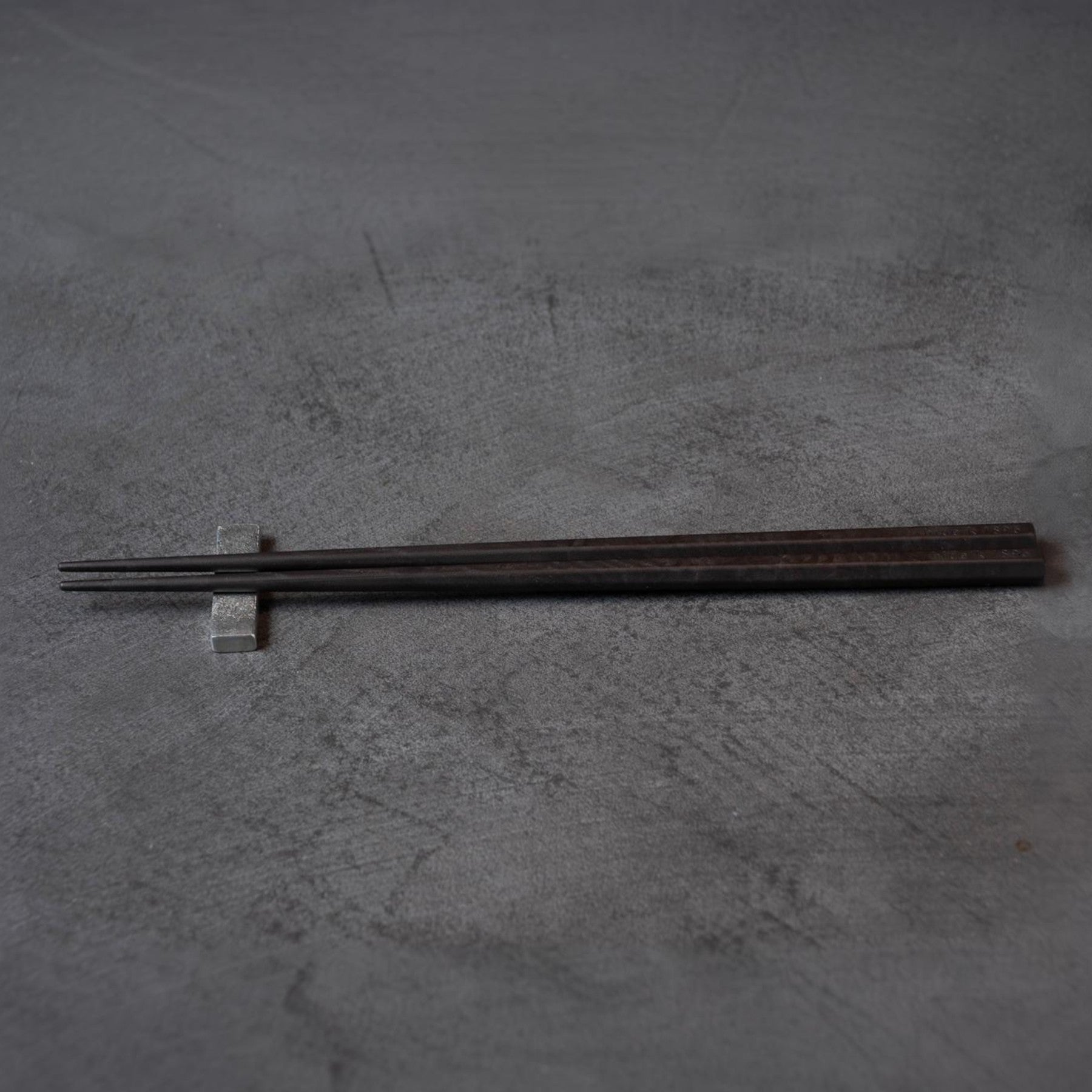 CHOPSTICKS DARK BROWN & REST MOKU 箸・箸置きセット