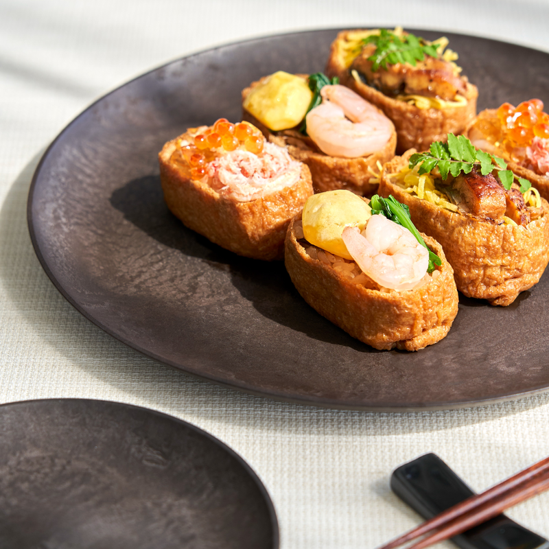 Letoa Collection 27cm Plate, Dark Brown | Designed by Kengo Kuma