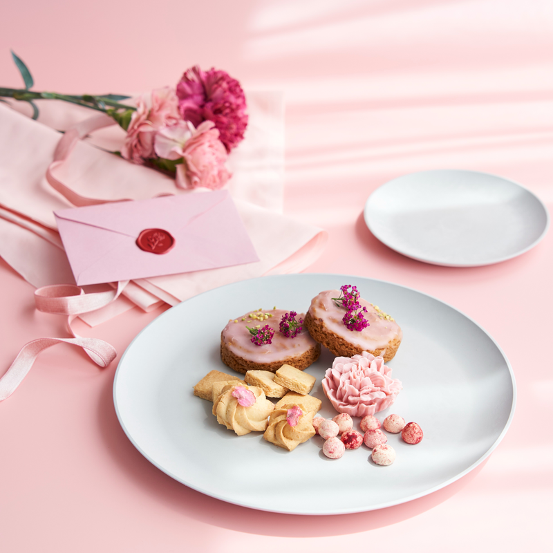 Letoa Collection 27cm Plate, Light Gray | Designed by Kengo Kuma