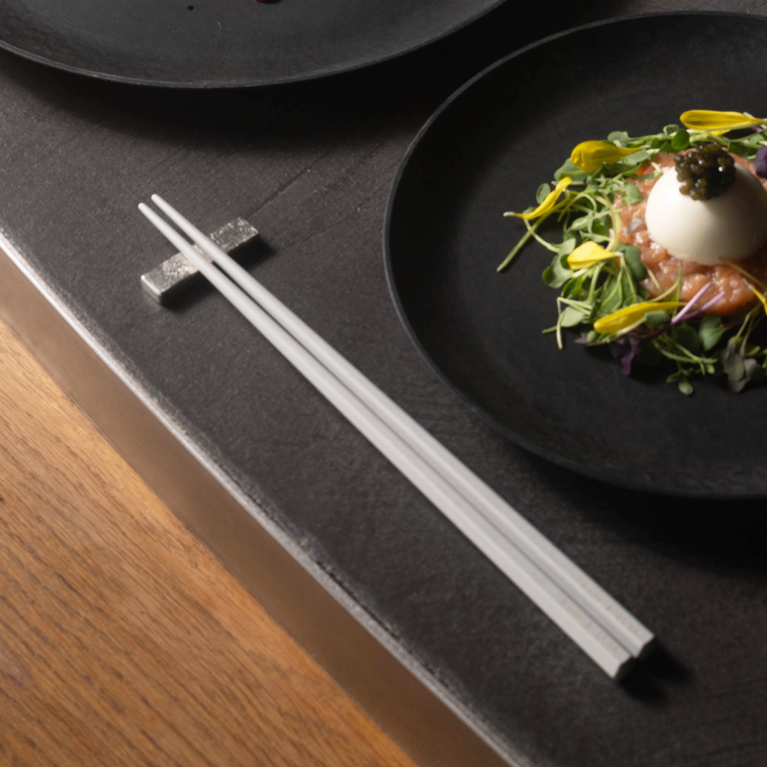 CHOPSTICKS LIGHT GRAY ＆ REST MOKU  箸・箸置きセット